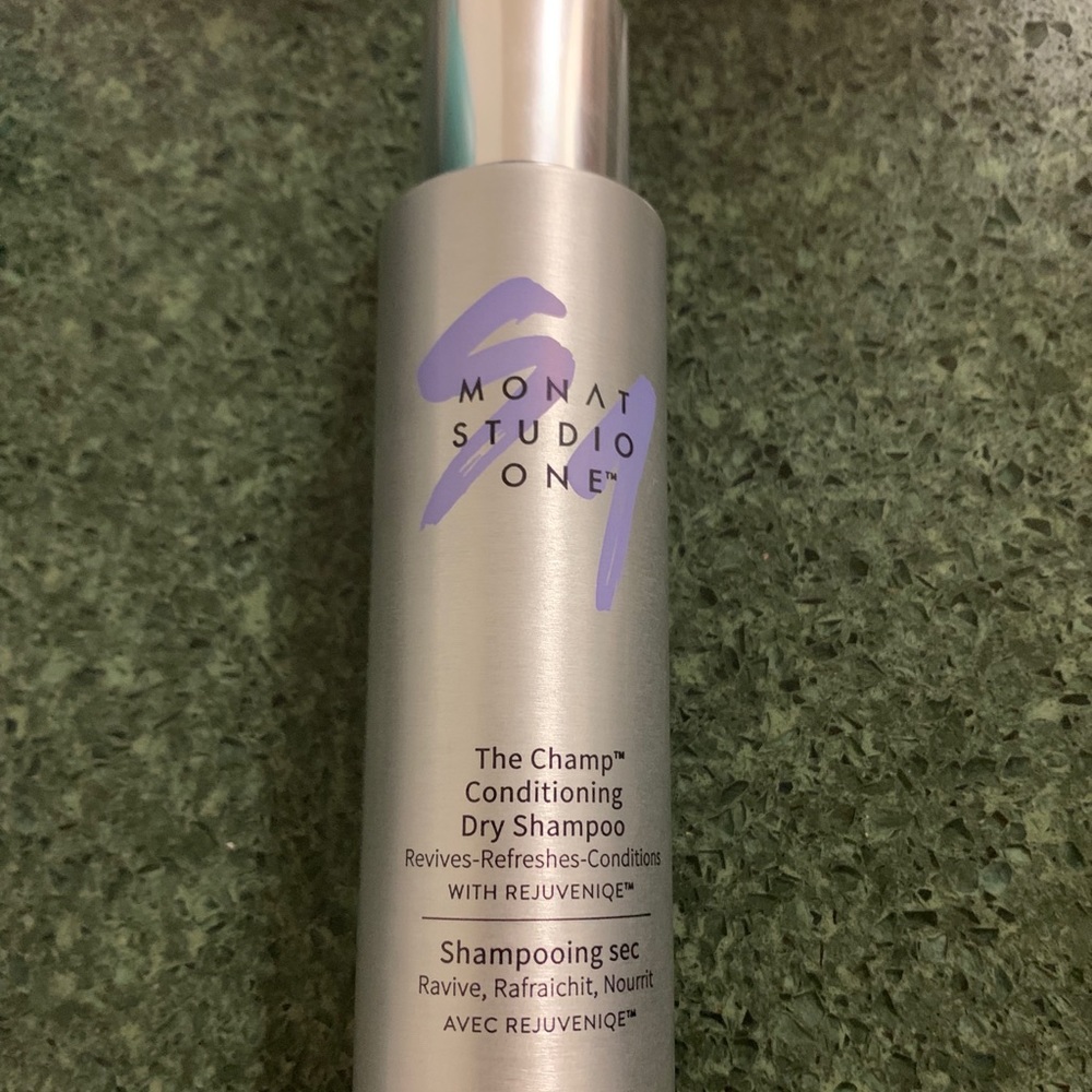 Monat The Champ Dry shampoo